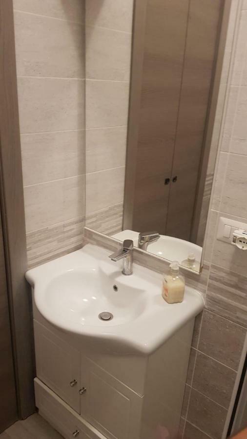 Apartment 5Min From Milan Central Station Bagian luar foto